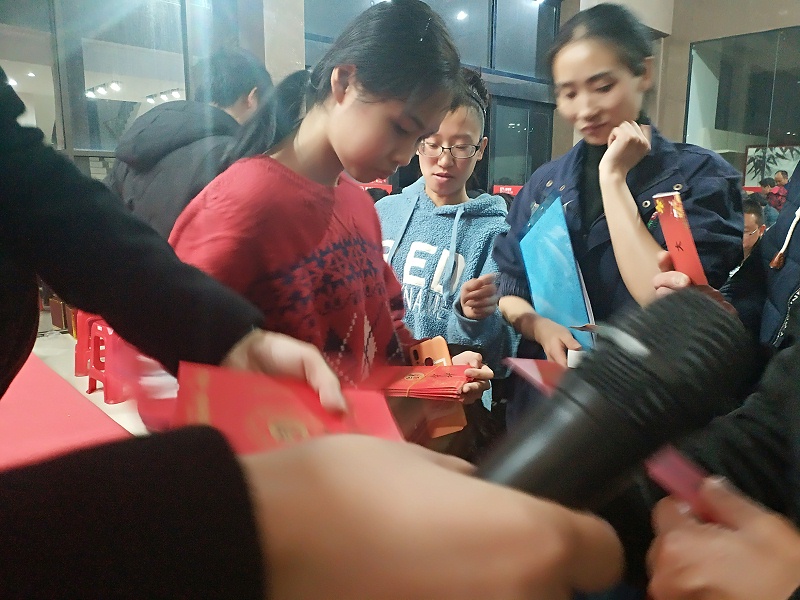 大江倉儲籠-發(fā)紅包