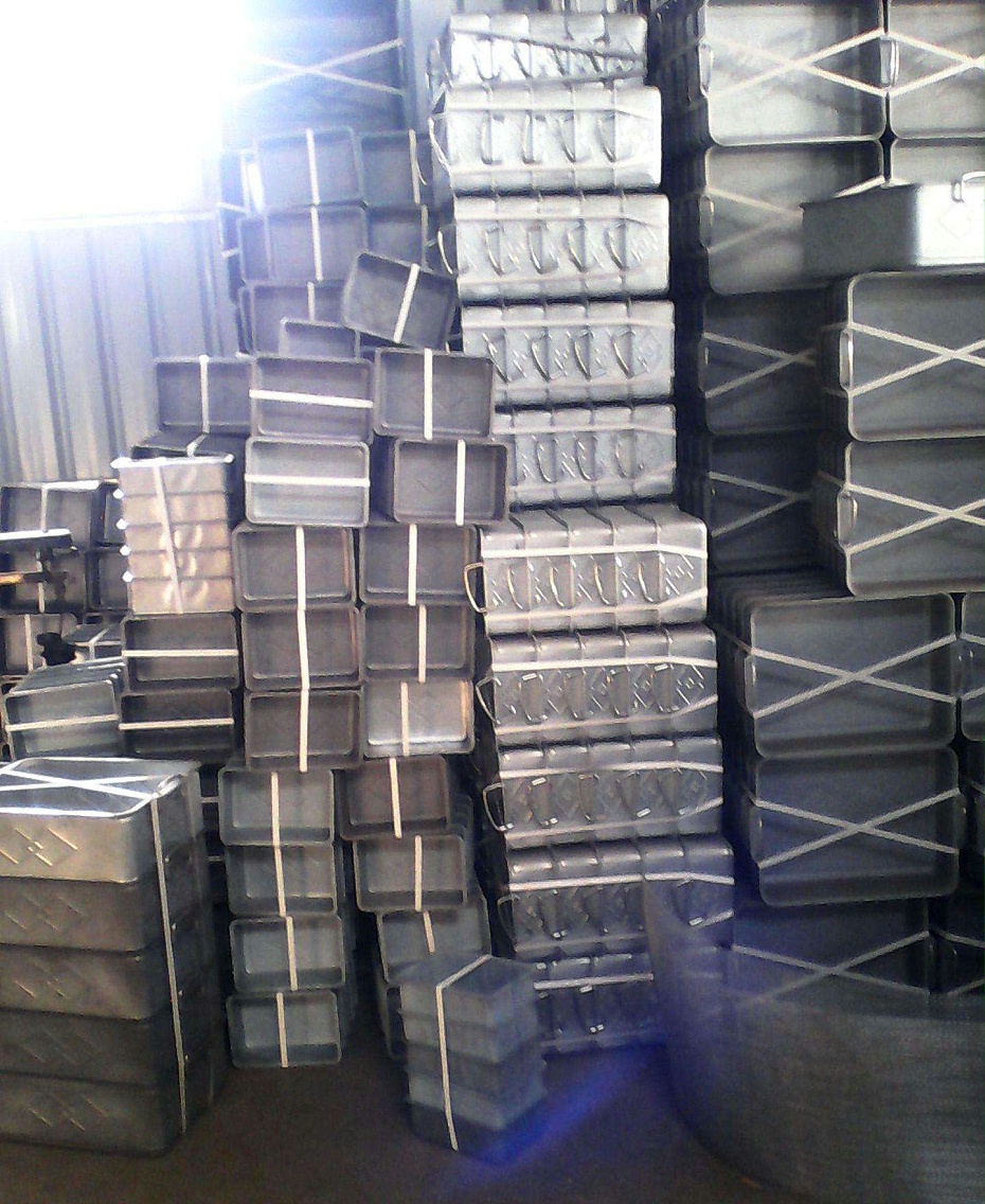 金屬拉伸周轉(zhuǎn)箱