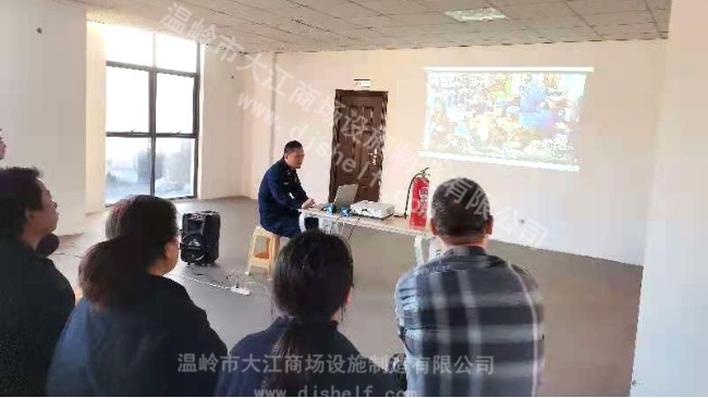 倉儲(chǔ)籠生產(chǎn)企業(yè)消防宣傳-大江倉儲(chǔ)籠