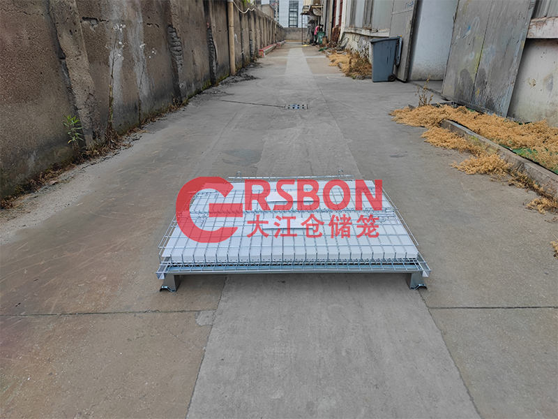倉儲(chǔ)籠加蓋網(wǎng)加中空板-大江倉儲(chǔ)籠
